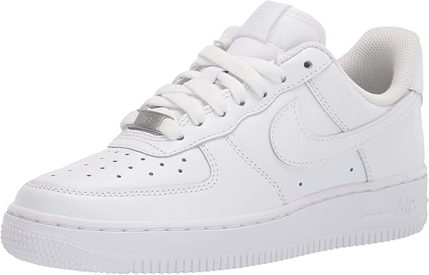 Αγοράστε γυναικεία αθλητικά παπούτσια Nike Air Force online
