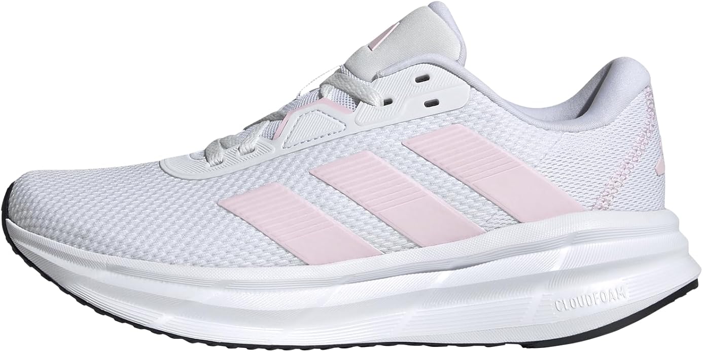 Τα καλύτερα γυναικεία αθλητικά παπούτσια adidas για αγορά online
